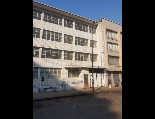 325M² BUILDING FOR SALE IN DURBAN CENTRAL